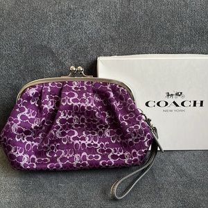 Coach Glitter Kisslock Clutch/ Wristlet Bag